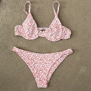 SHEIN Red and White Floral Bikini